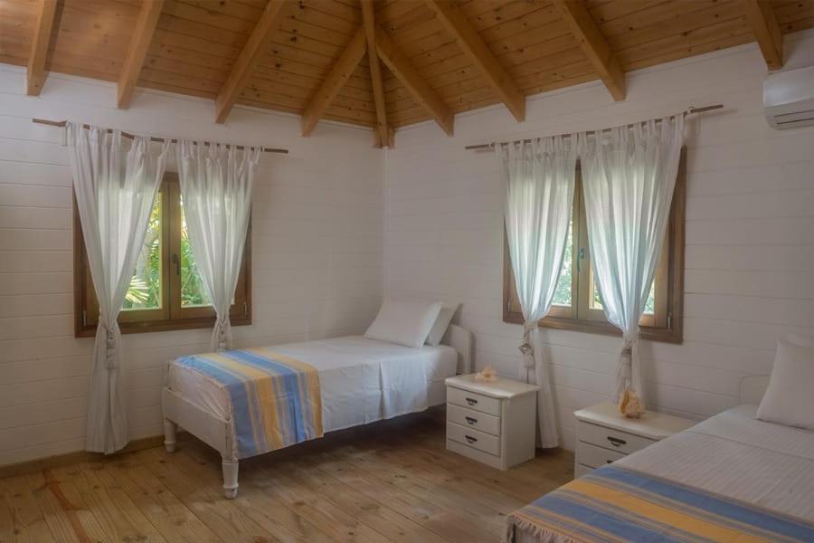 La Pointe Beach Huts Baie Sainte Anne Εξωτερικό φωτογραφία