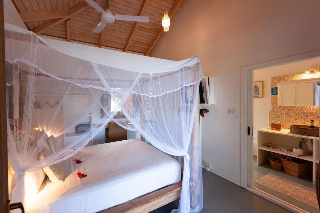 La Pointe Beach Huts Baie Sainte Anne Εξωτερικό φωτογραφία