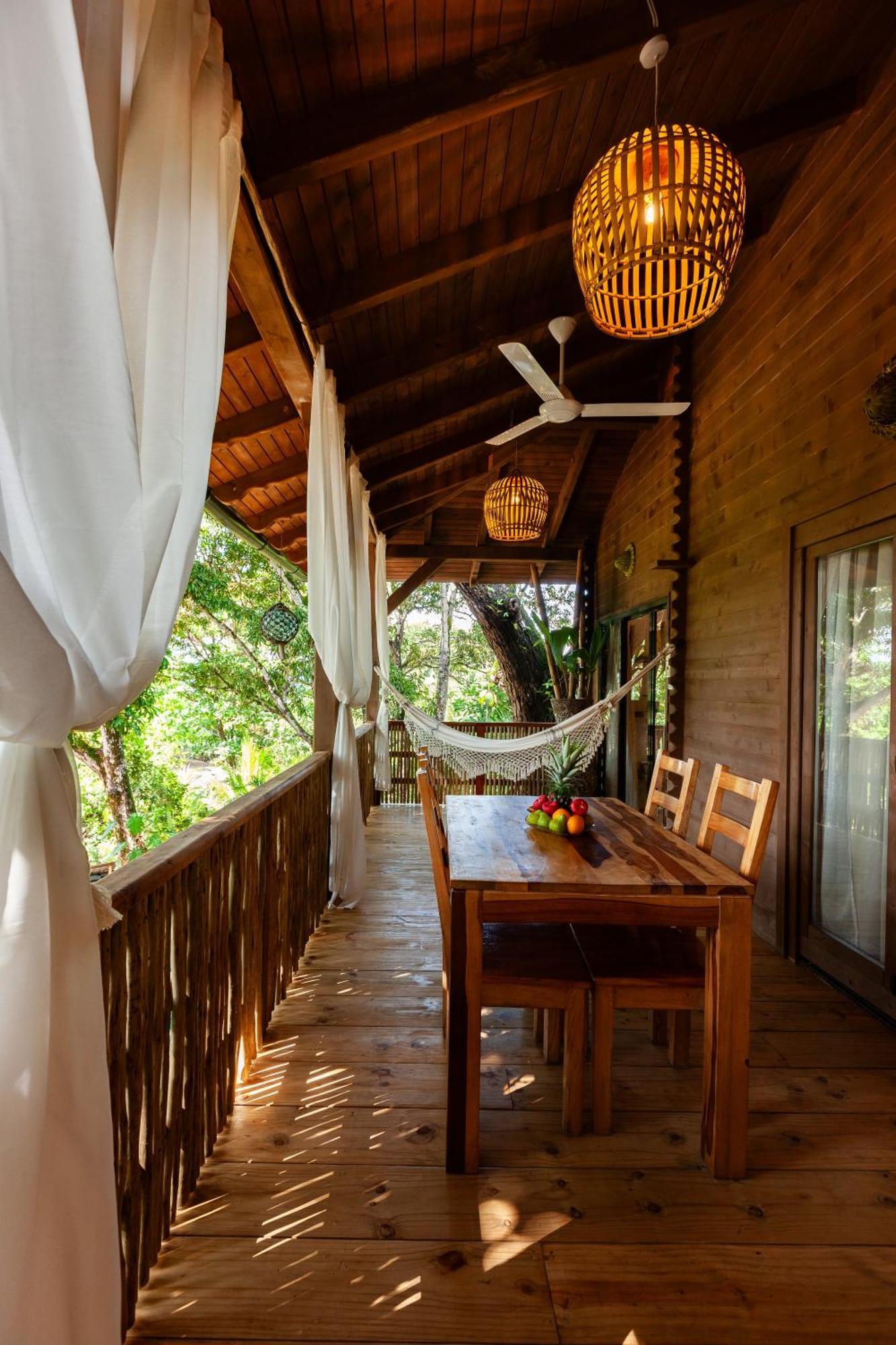 La Pointe Beach Huts Baie Sainte Anne Εξωτερικό φωτογραφία