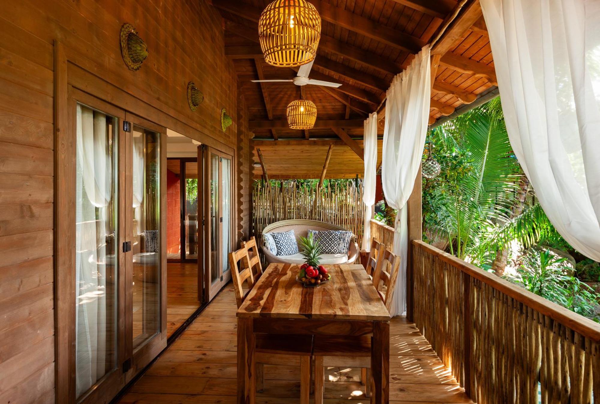 La Pointe Beach Huts Baie Sainte Anne Εξωτερικό φωτογραφία